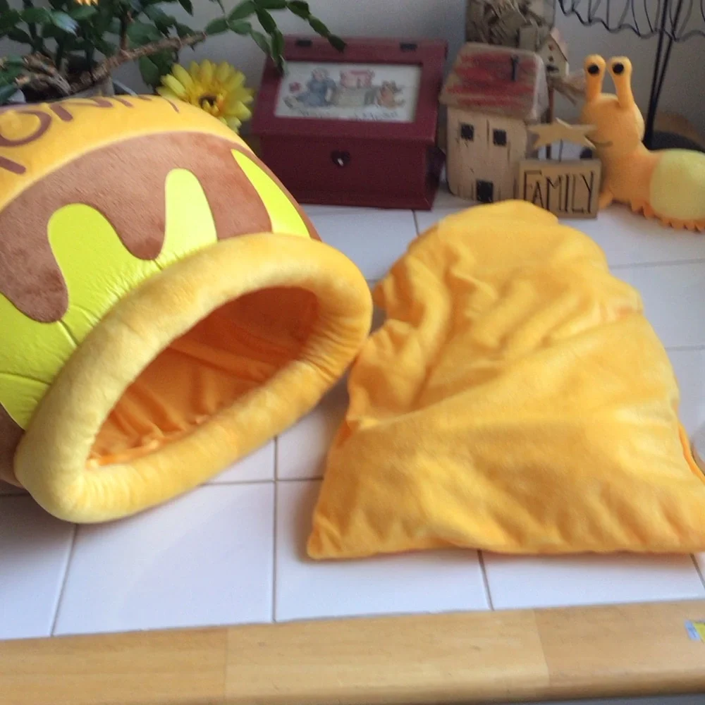 Cat Nest Hunny Pot Pet Bed